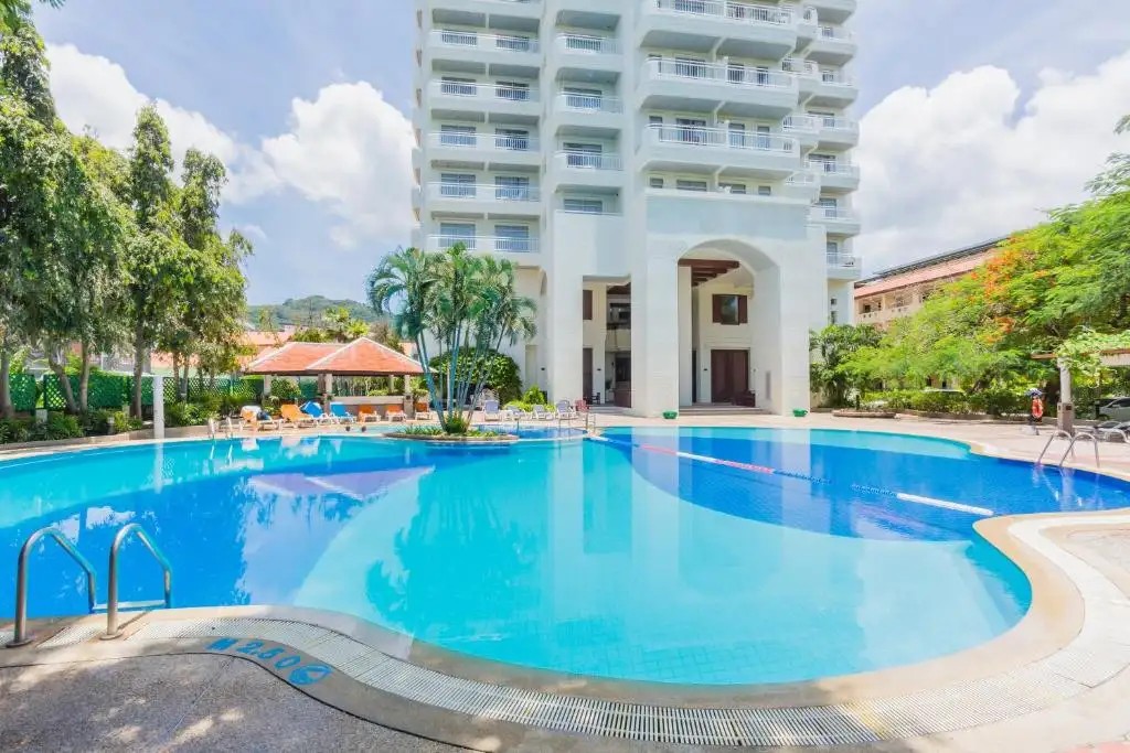 THE WATERFRONT SUITES BY CENTARA
