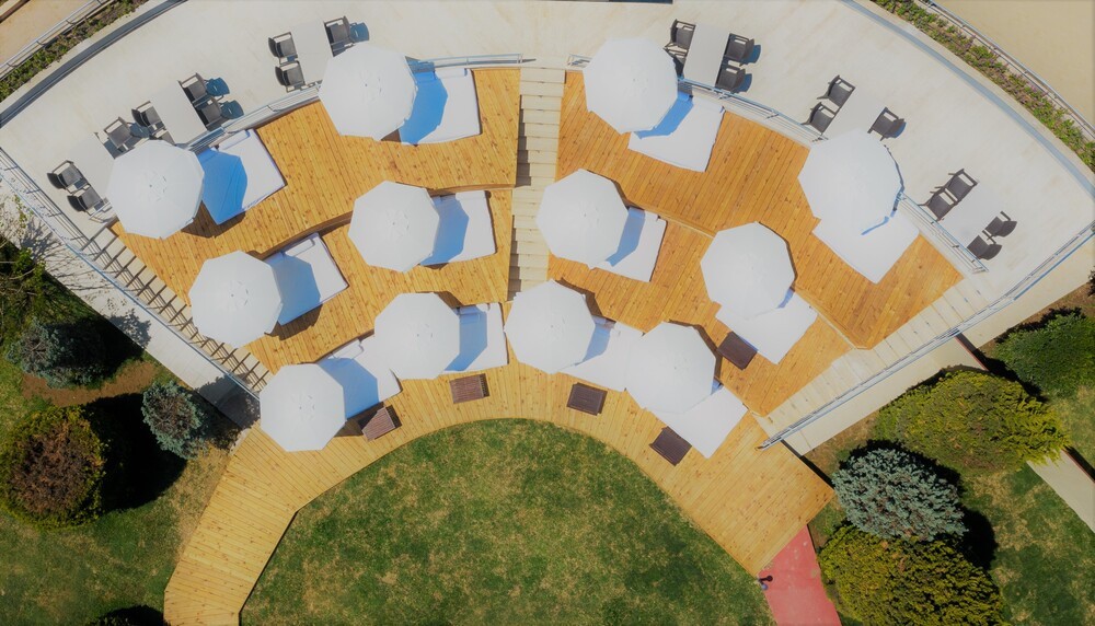 AMON HOTELS
