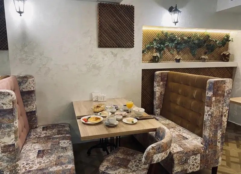 ОТЕЛЬ ПЕТРОВСКИЙ