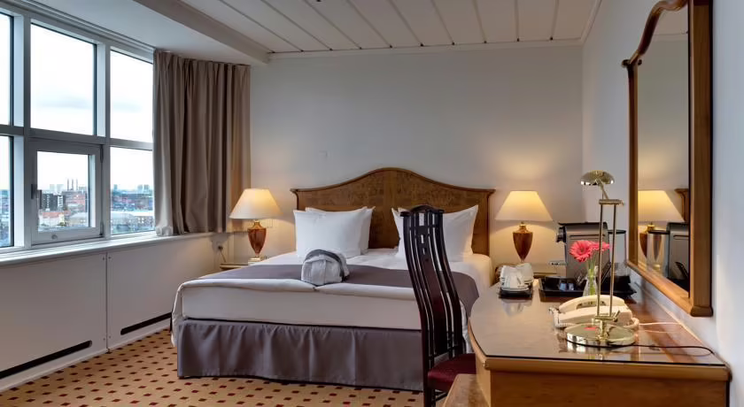 RADISSON BLU HOTEL & CONFERENCE CENTRE