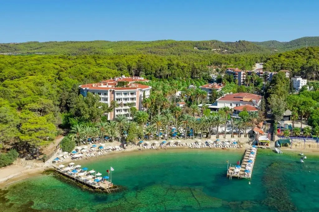 UTOPIA RESORT & RESIDENCE (EX. ALARA PARK HOTEL)