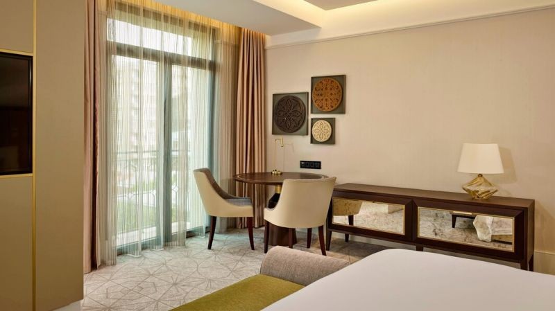 corner grand deluxe with balcony