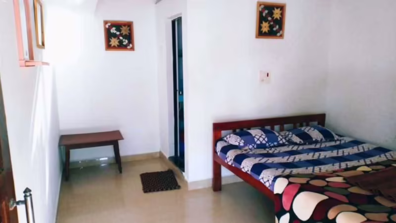 HUNGRY SHARK GUESTHOUSE