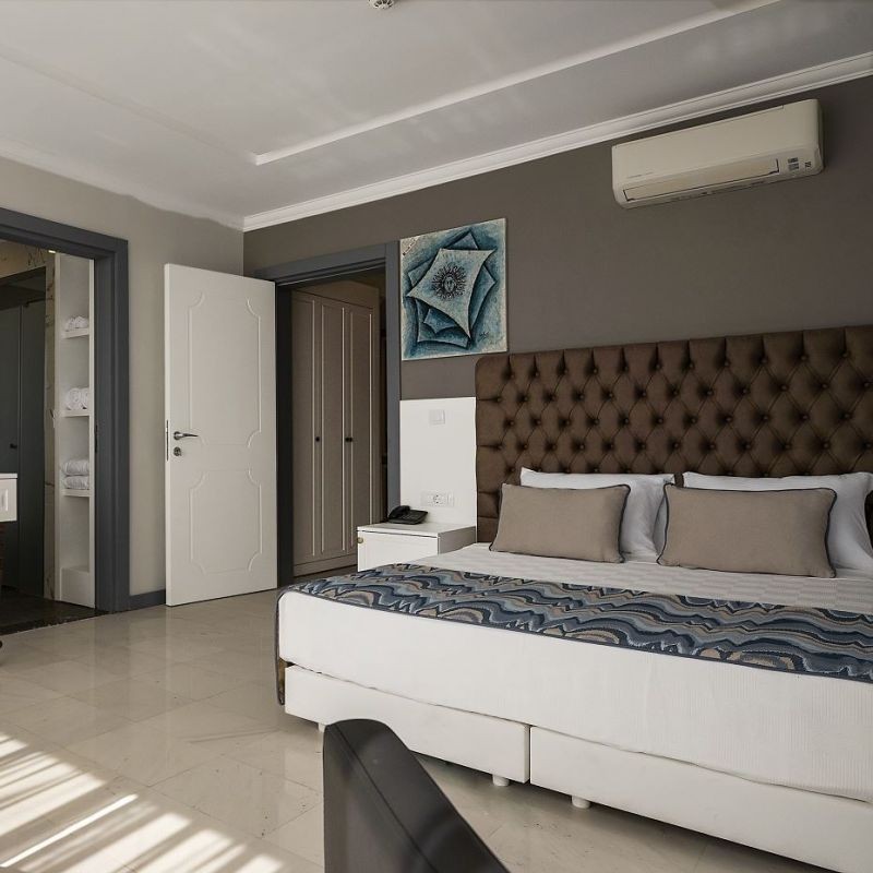 deluxe suite