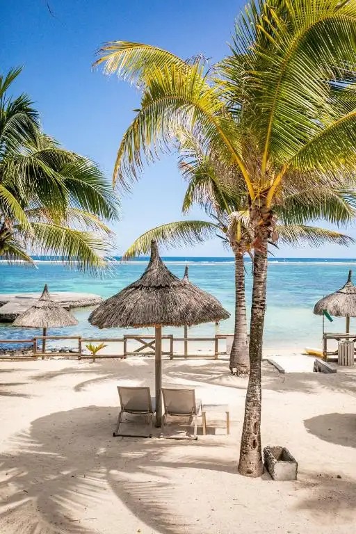 LE PENINSULA BAY BEACH RESORT & SPA
