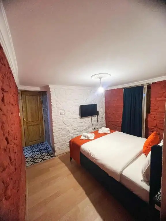 EMMY HOTEL TAKSIM