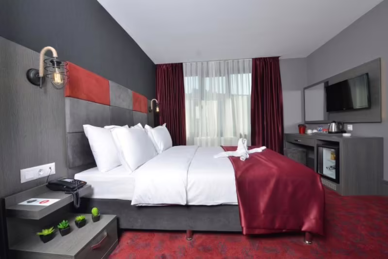 A11 HOTEL 