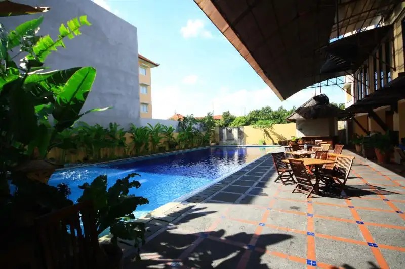 THE GRAND SANTHI HOTEL