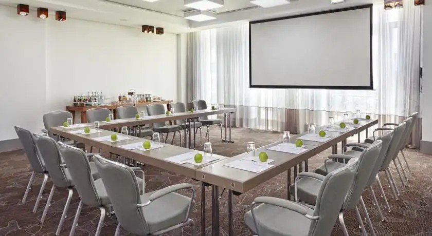 HOLIDAY INN BERLIN - CENTRE ALEXANDERPLATZ