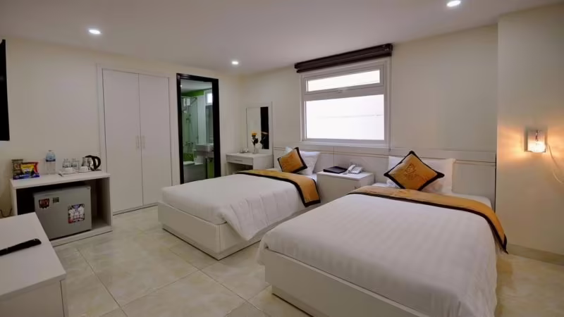 YELLOW SEA HOTEL