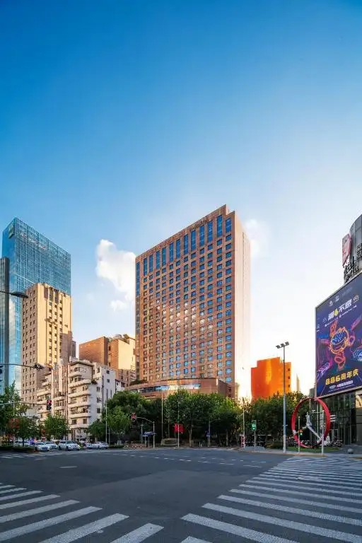 SWISSOTEL GRAND