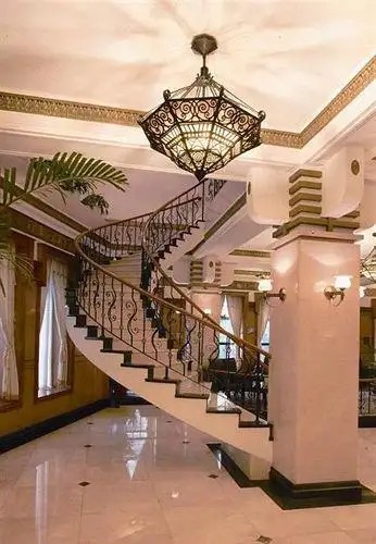 METROPOLE