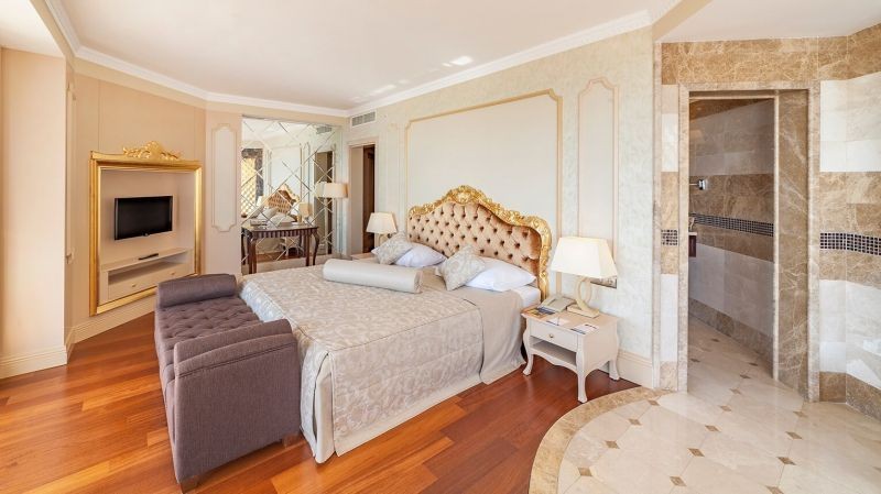 king suite