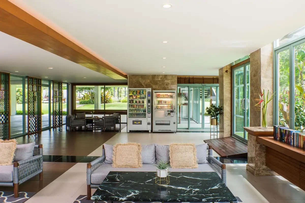 NAITHONBURI BEACH RESORT