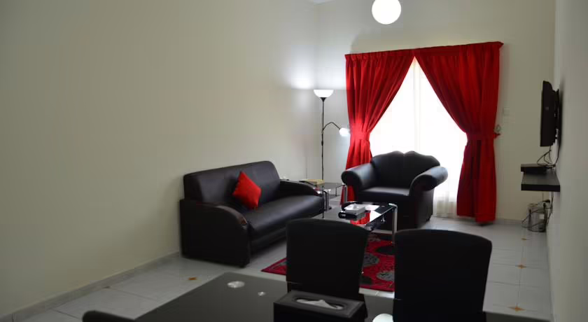 HIGH END HOTEL APARTMENTS LCC