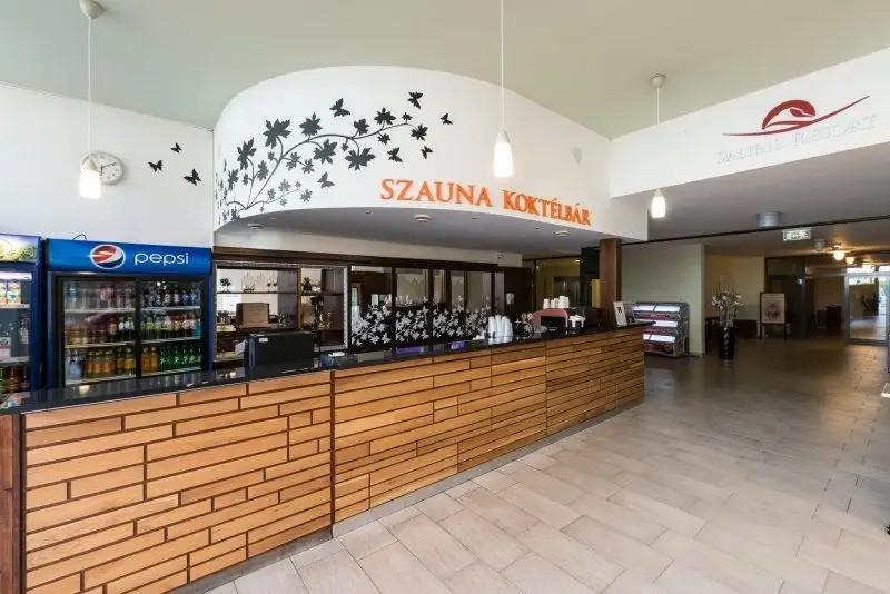 SALIRIS RESORT SPA & KONFERENCIA 