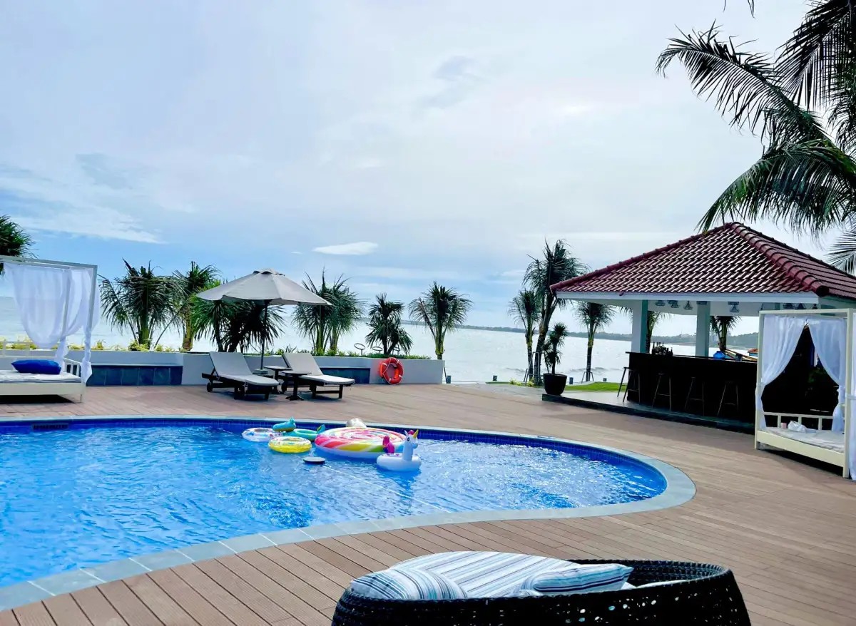 HON ROM 2 RESORT