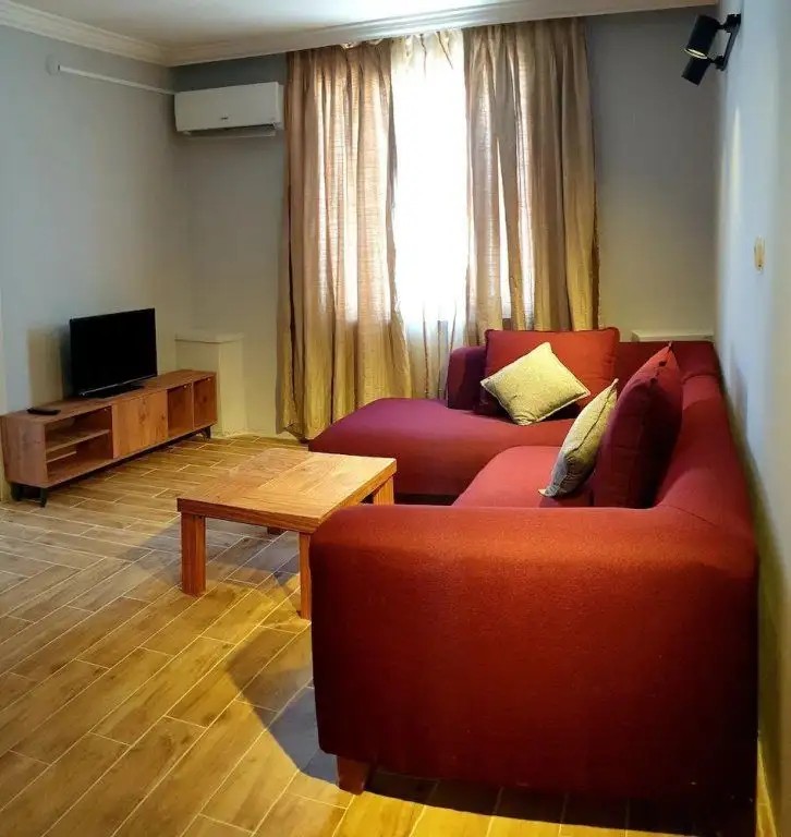 TEPE HOTEL & BUSINESS SUITE
