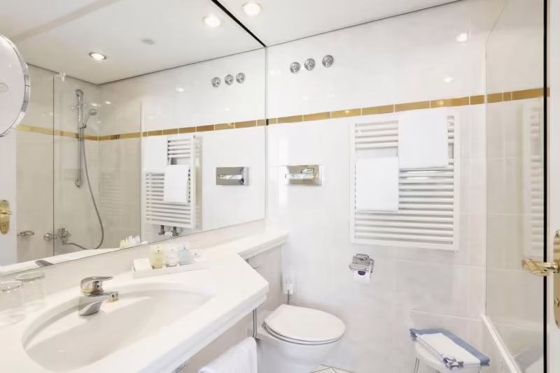 BAYERISCHER HOF IN LINDAU