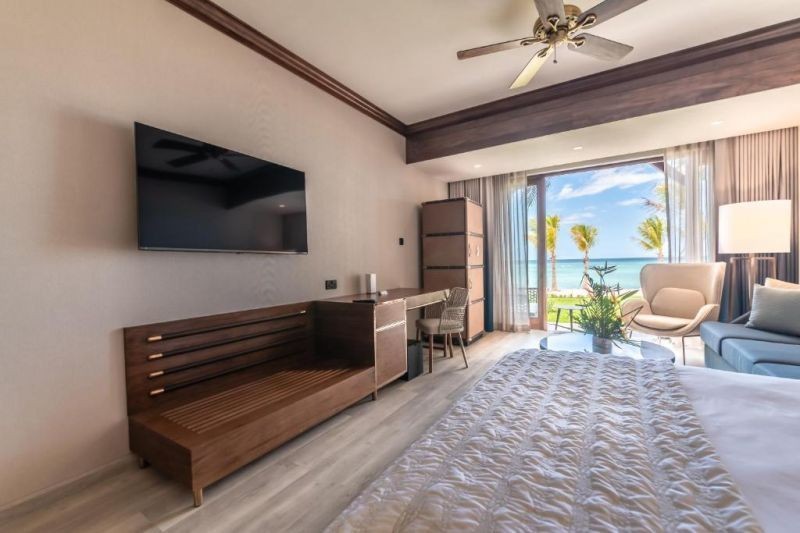 beach front family suite