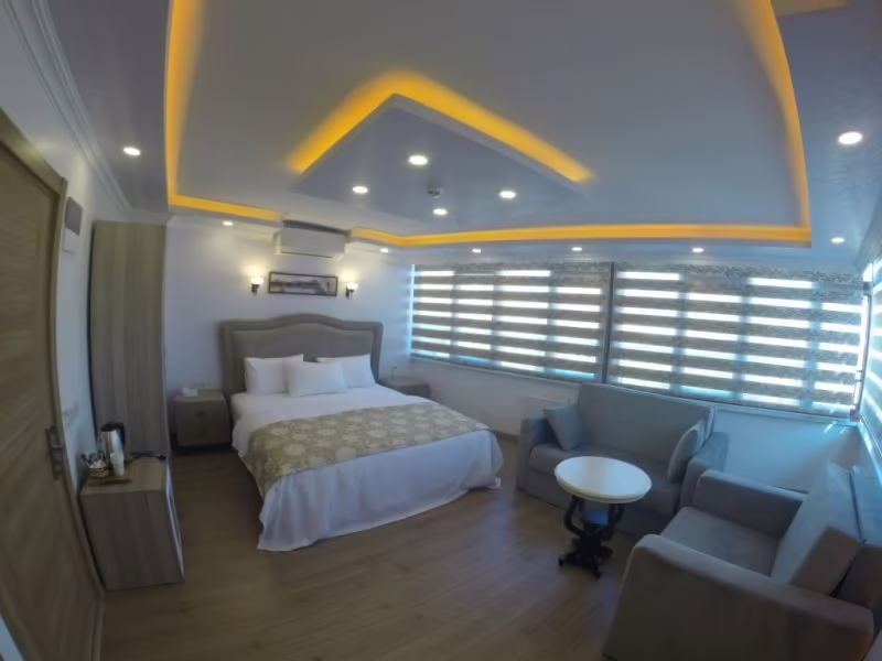 HARBOUR SUITES OLD CITY