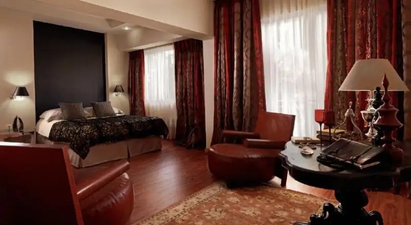 BEST WESTERN PLUS EMBASSY