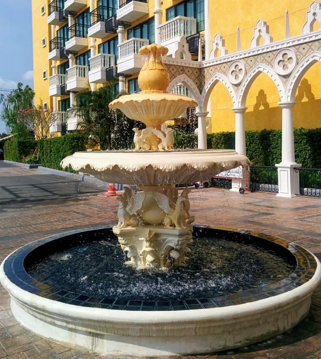 THE SYMPHONY SUITES PATTAYA