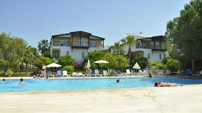 CLUB SERENA BEACH HOTEL