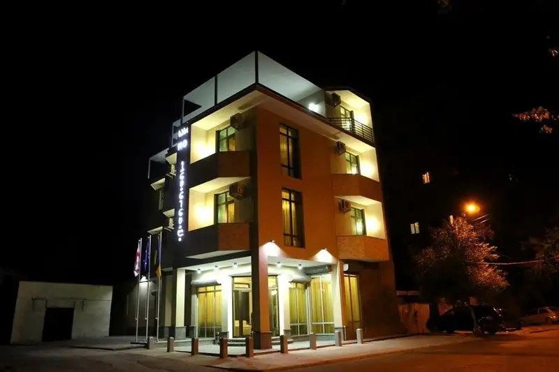 CONTINENTAL HOTEL
