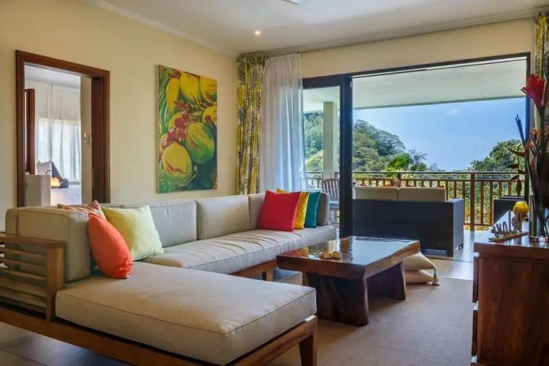 EDEN HILLS RESIDENCE