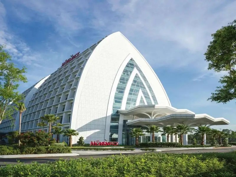 MOVENPICK HOTEL AND CONVENTION CENTRE KLIA