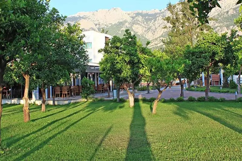 BERALISA FAMILY GARDEN HOTEL