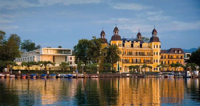 FALKENSTEINER SCHLOSSHOTEL VELDEN