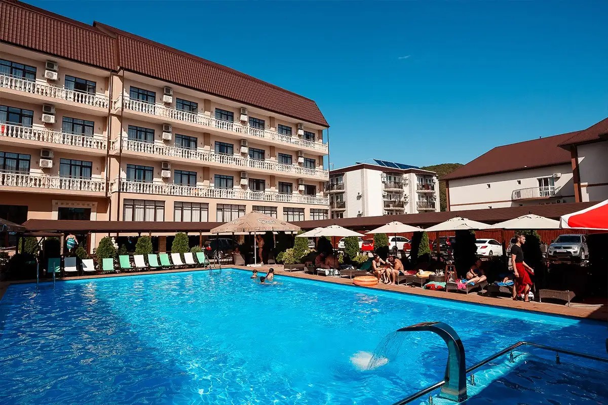 GOLDEN RESORT (ГОЛДЕН РЕЗОРТ)