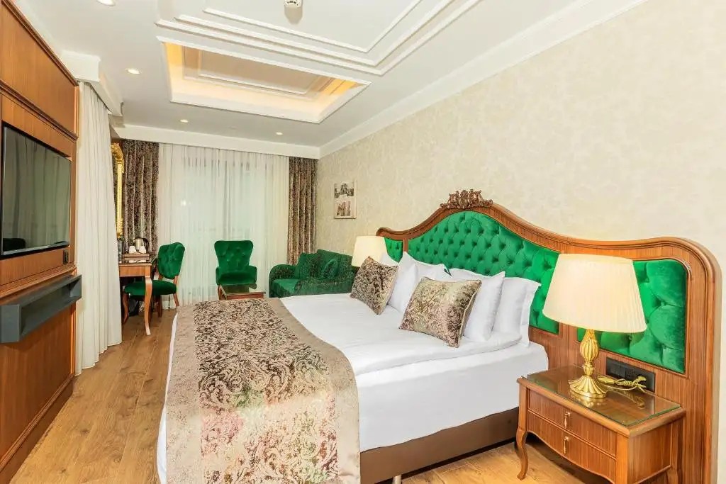 MUKARNAS PERA HOTEL