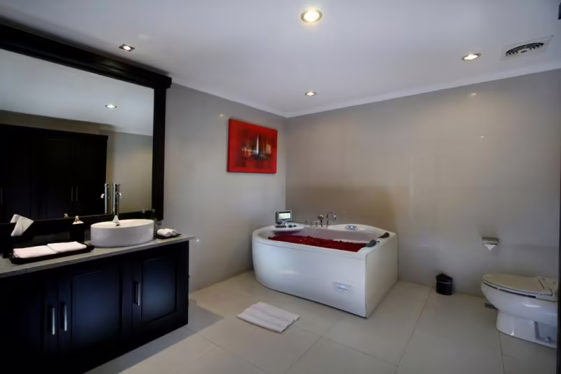 BALI RICH LUXURY VILLA SEMINYAK
