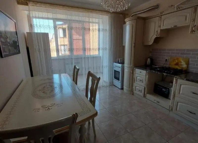 FLATIRINI (ФЛАРИТИНИ) НА УЛИЦЕ ВЕСЕННЯЯ 39Б