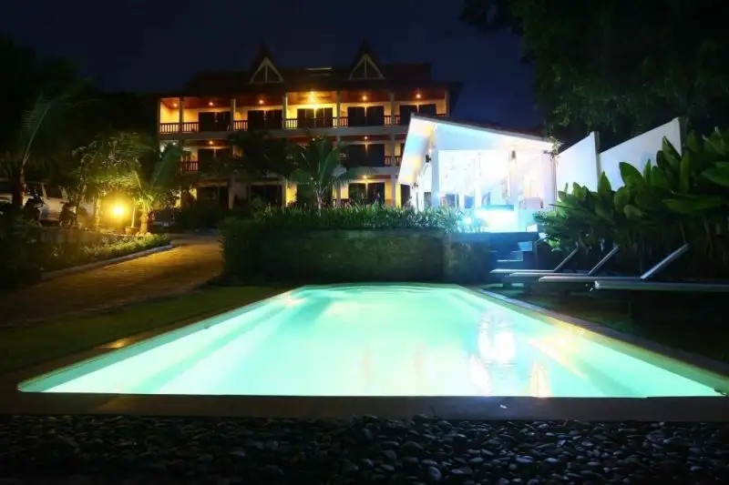 SEA HILLS RESORT