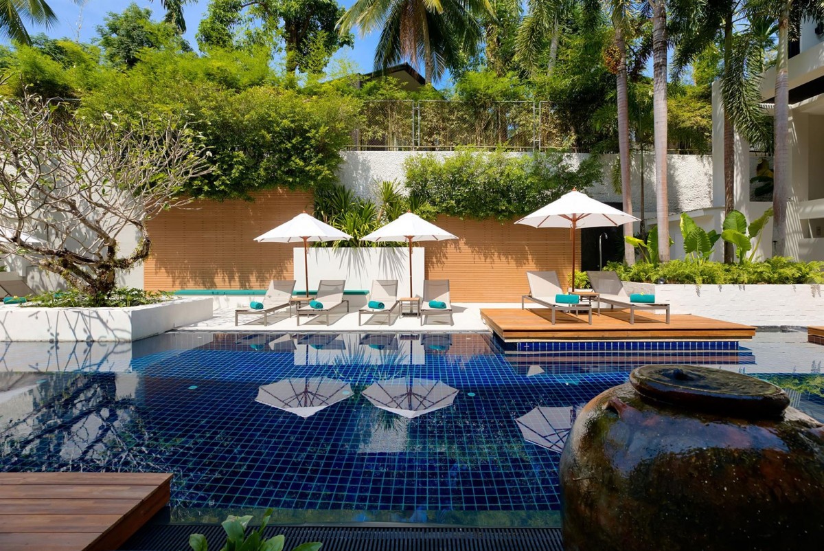OUTRIGGER SURIN BEACH RESORT (EX. MANATHAI SURIN PHUKET)