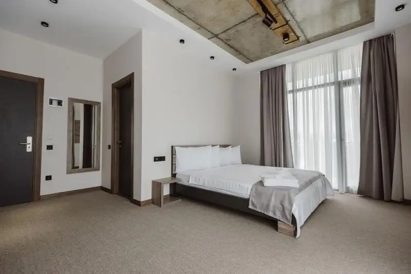 POINT VERT HOTEL