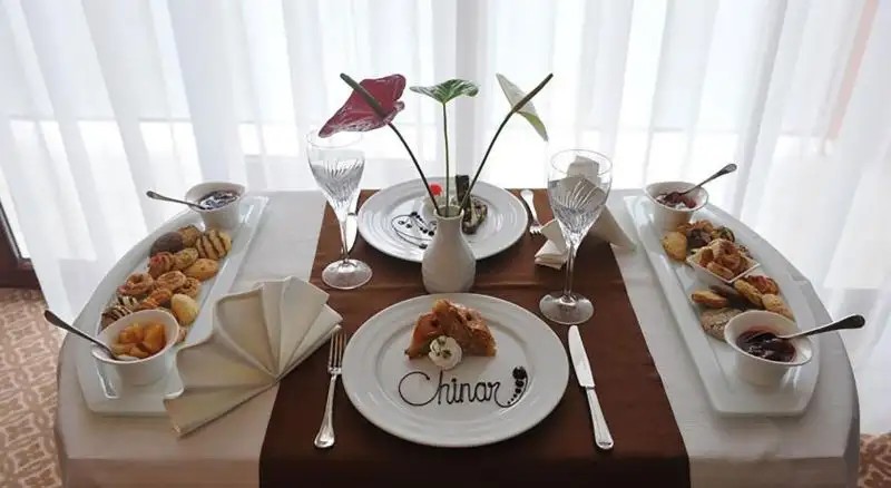 CHINAR HOTEL & SPA NAFTALAN