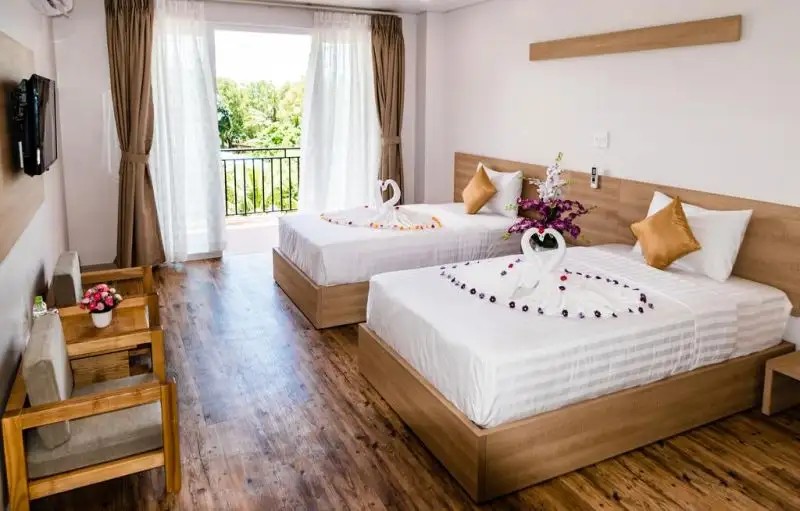 SUMMER DREAM HOTEL