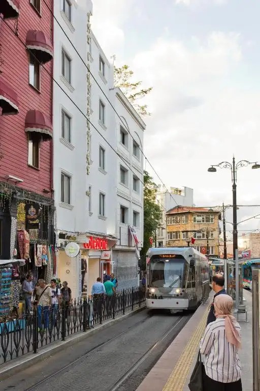 THE CONSTANTINE HOTEL