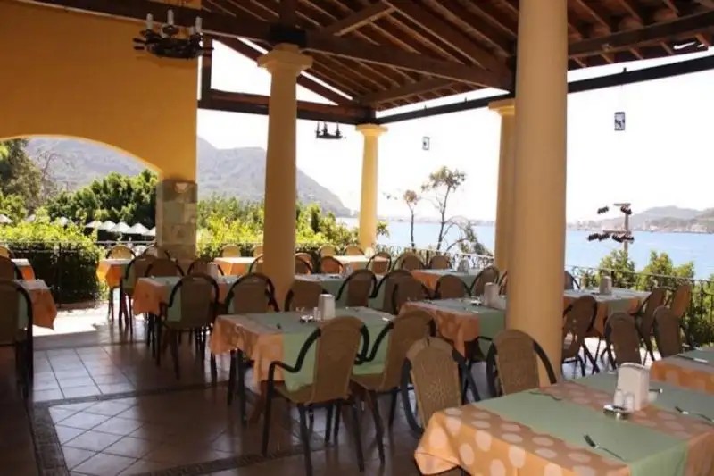 CLUB NIMARA BEACH RESORT