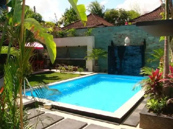 MARINOS PLACE