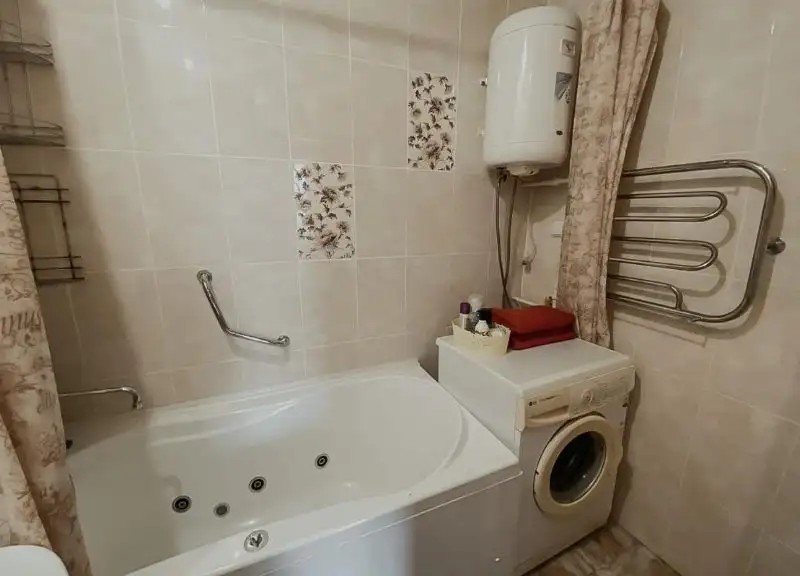 KVARTHOTEL НА ЛЕНИНА 12