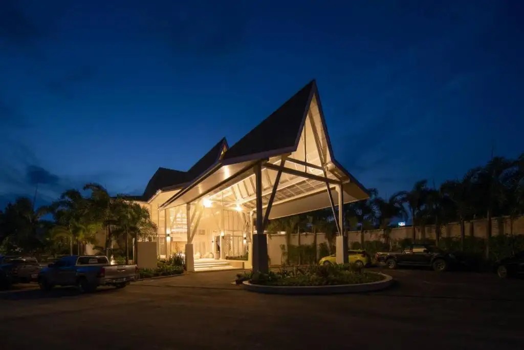 LALYNN RESORT & VILLAS