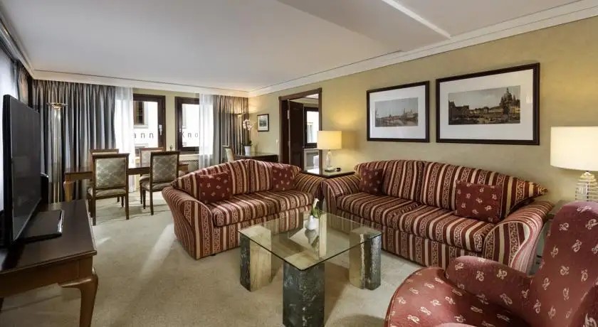 HILTON DRESDEN HOTEL