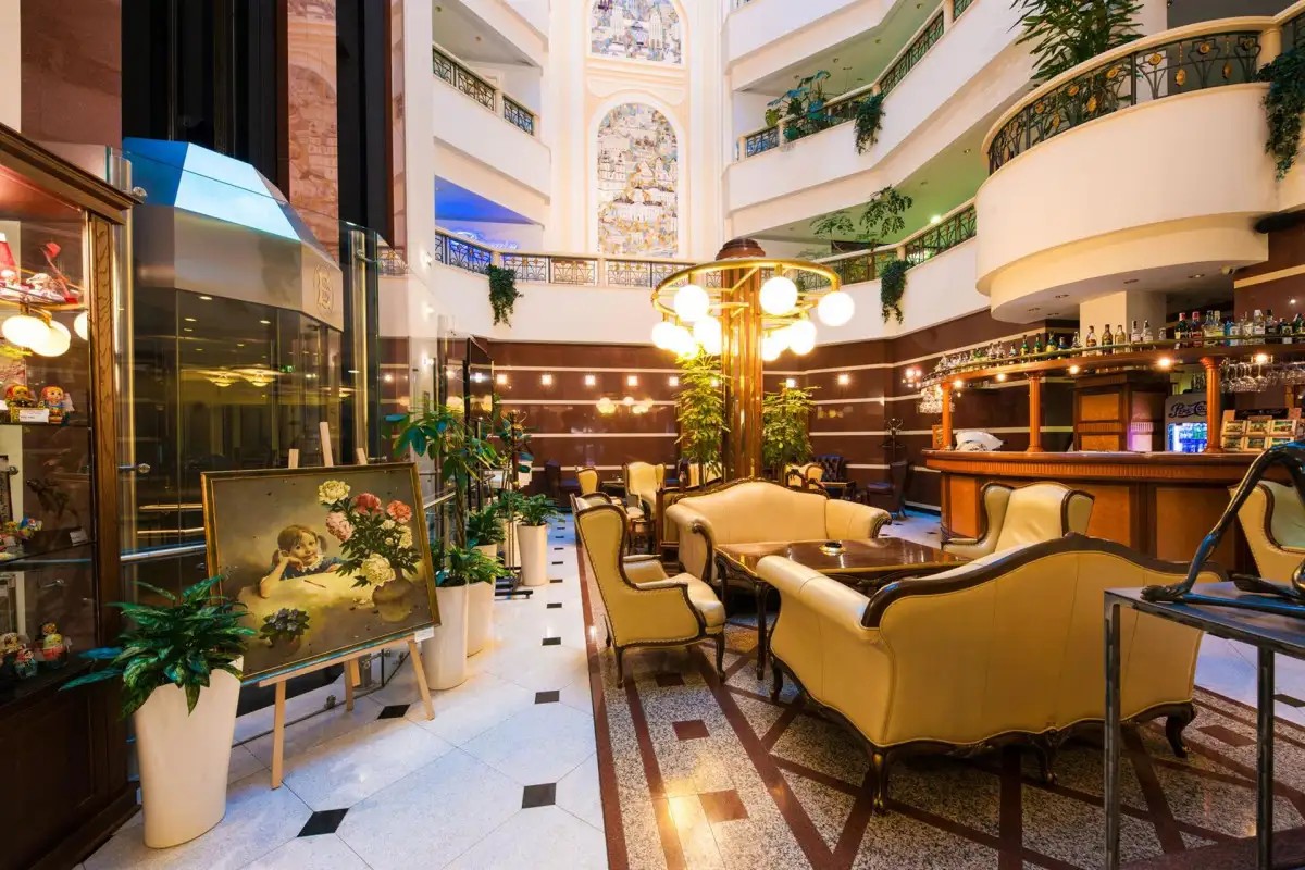 ЕВРОПА (EUROPE)