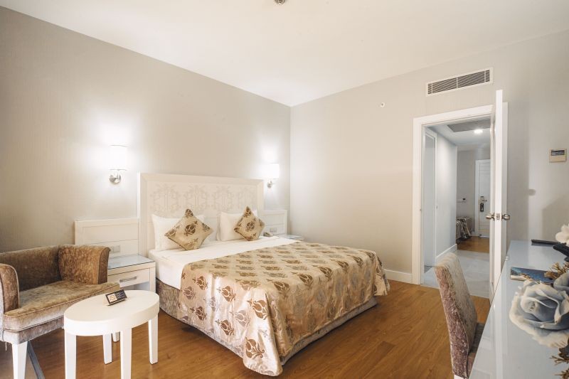 family 2 bedrooms sea view